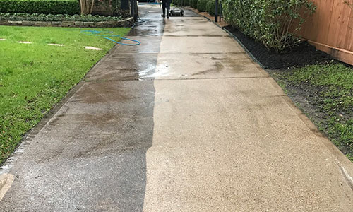 Driveway Cleaning Tips to Prevent Slips, Stains, and Concrete Damage
